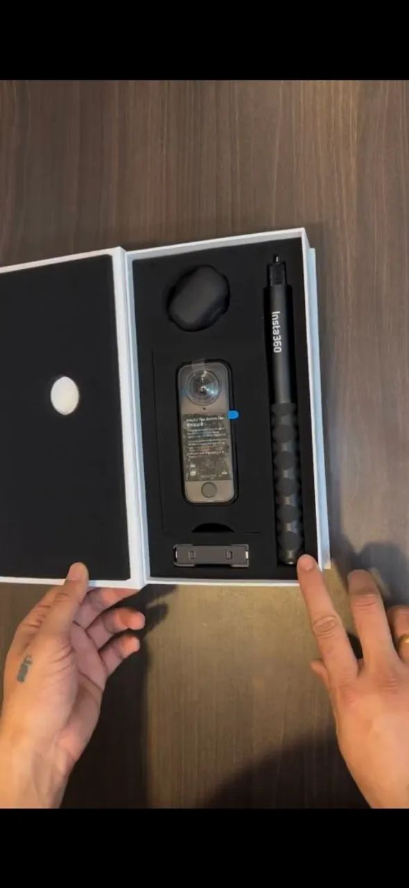 Câmera de ação 8k insta 360 X4 Air combo 2 baterias e bastão de selfie  - Foto 2