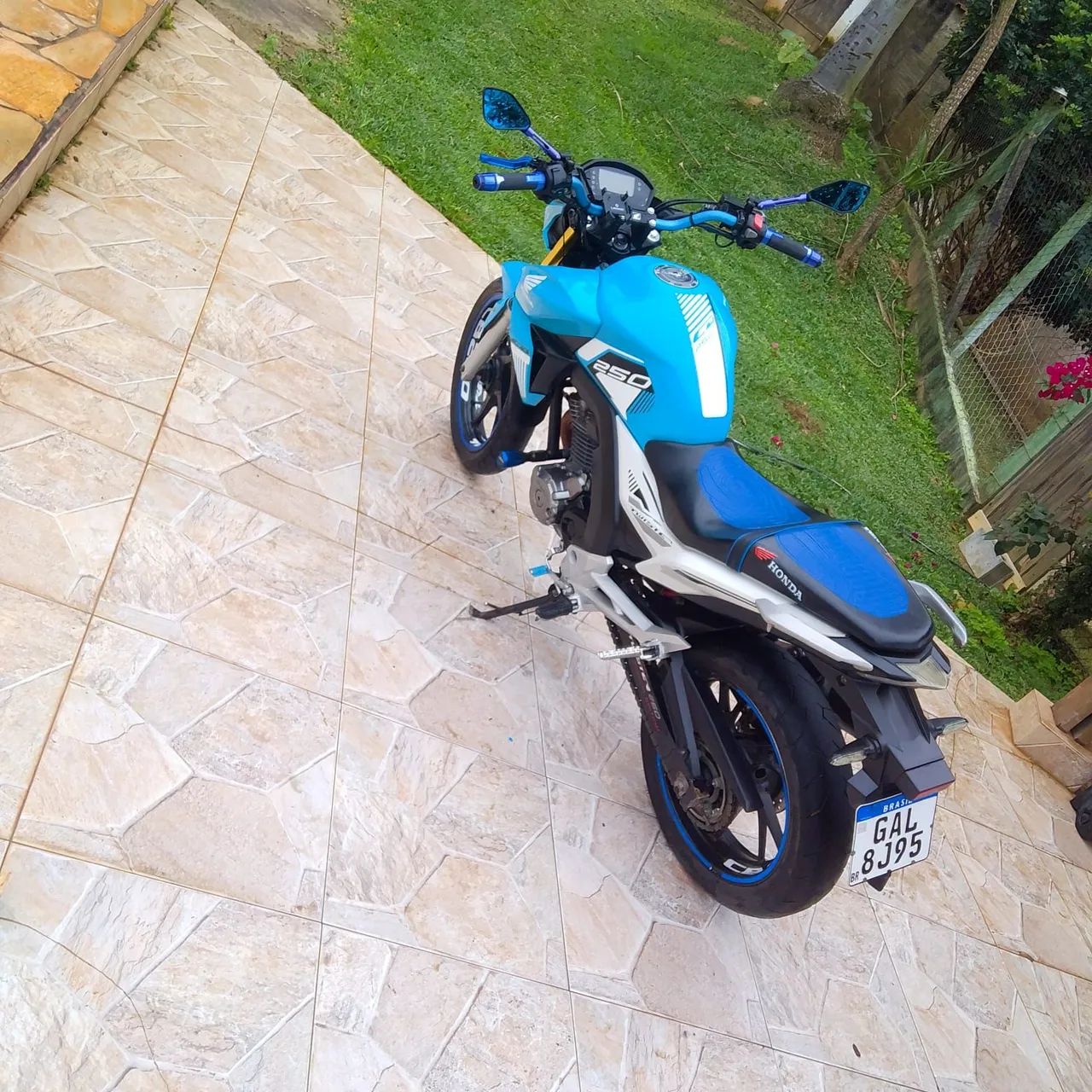 CB Twister 250  - Foto 3