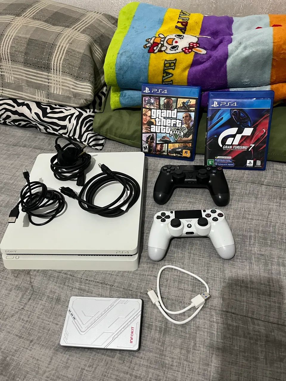 Ps4 slim 1 Tr 