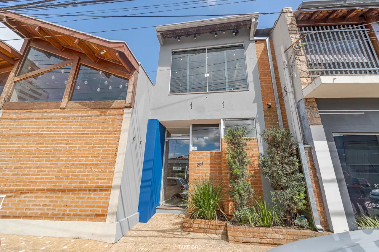 Casa comercial para venda em Centro, 64m²
