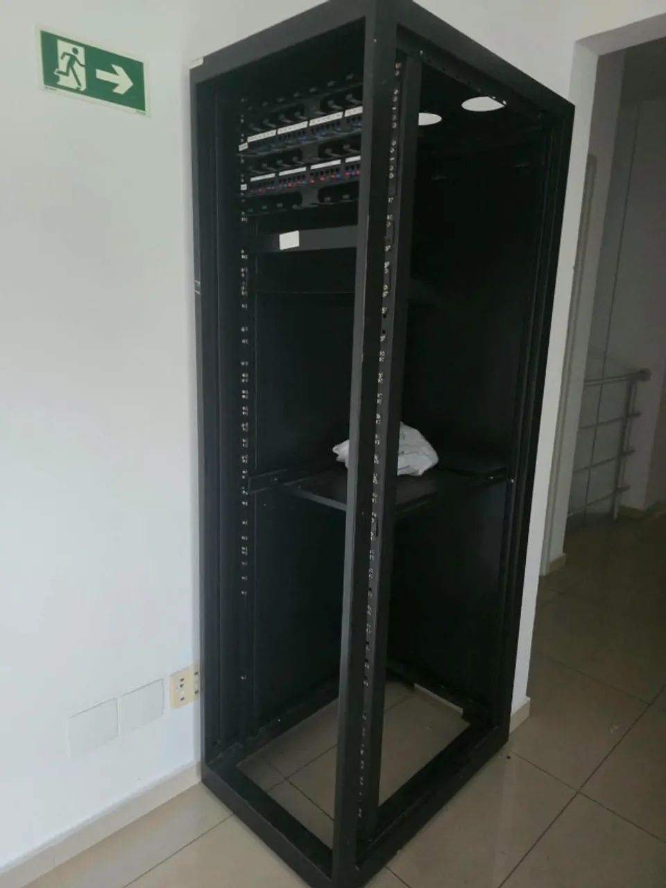 MOVEIS PARA ESCRITORIO - Foto 2