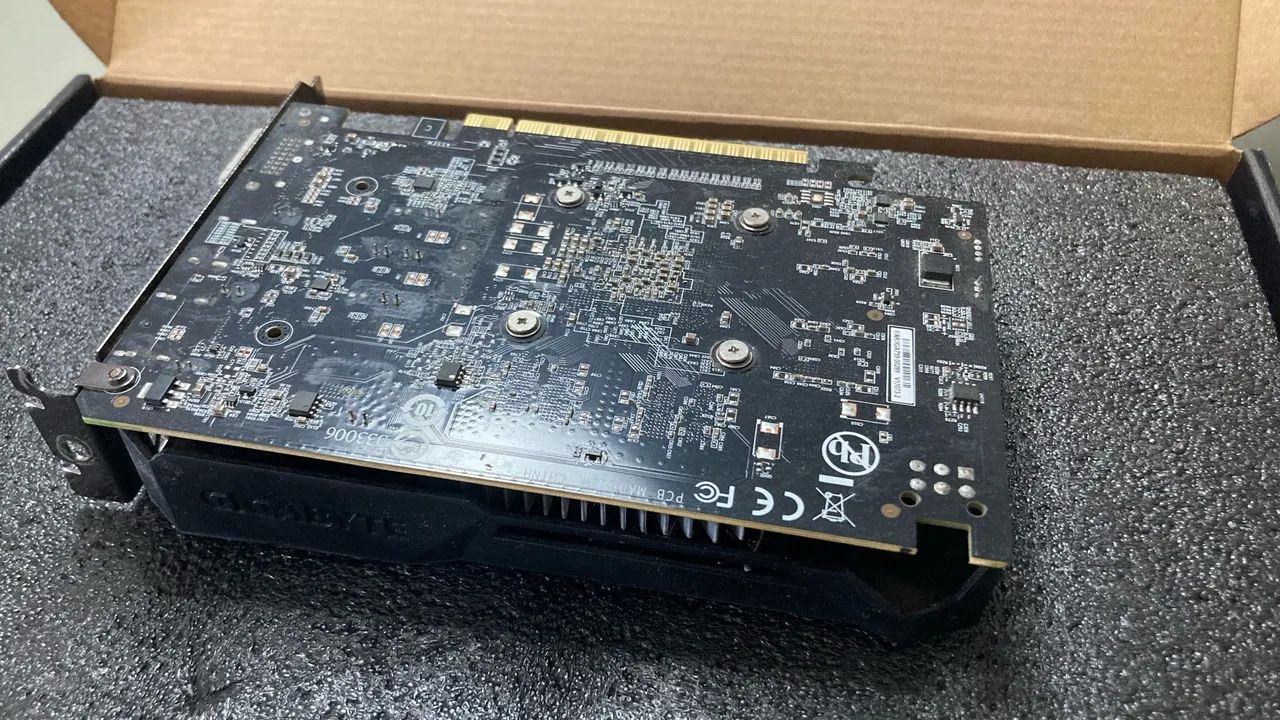 Placa de vídeo GTX 1050 Ti - Gigabyte  - Foto 4