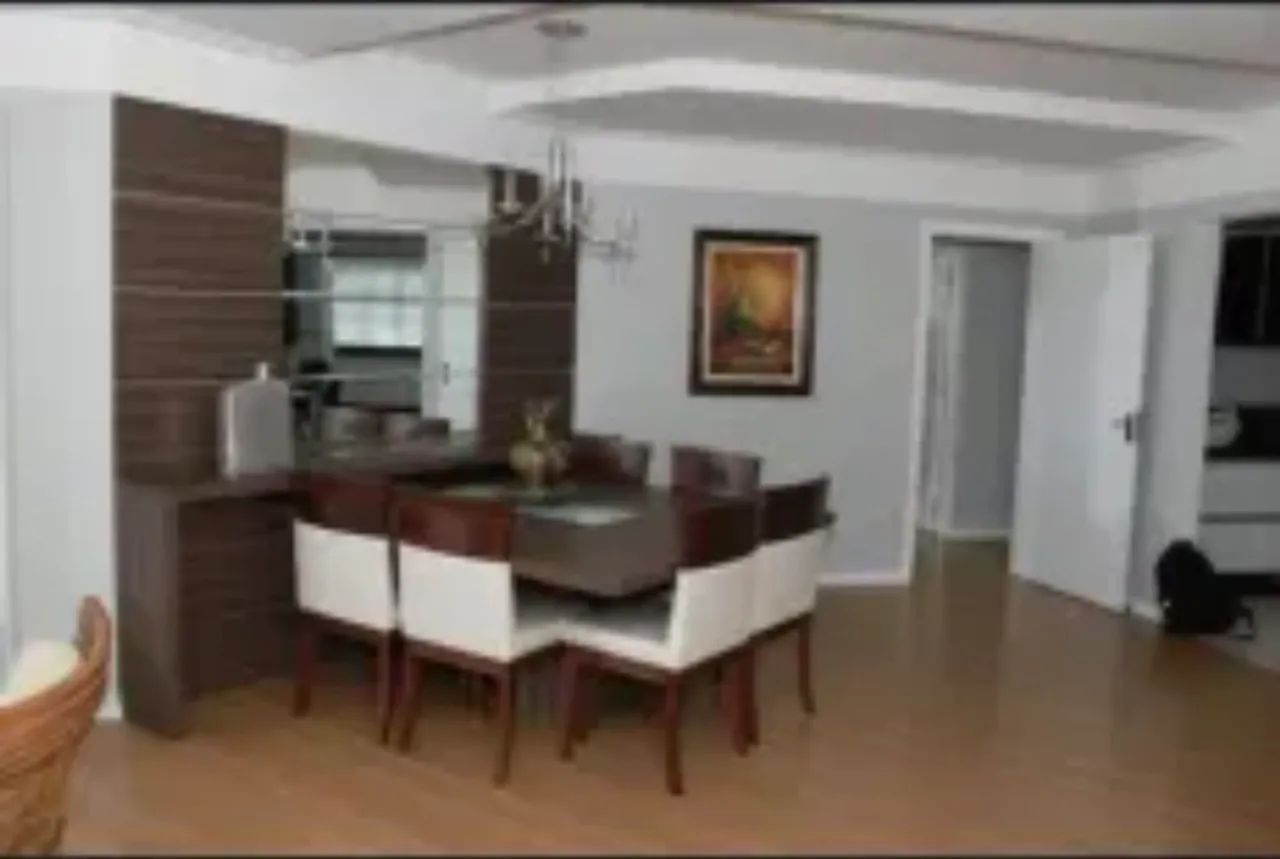 Vendo Mesa com 6 cadeiras +painel +espelho - Foto 4