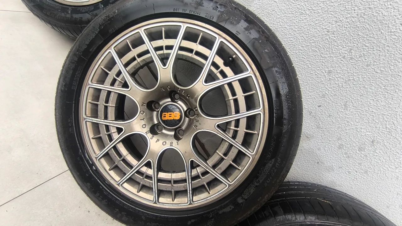 jogo de roda com pneus - Foto 4