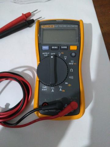 Multímetro Fluke 117 - True RMS