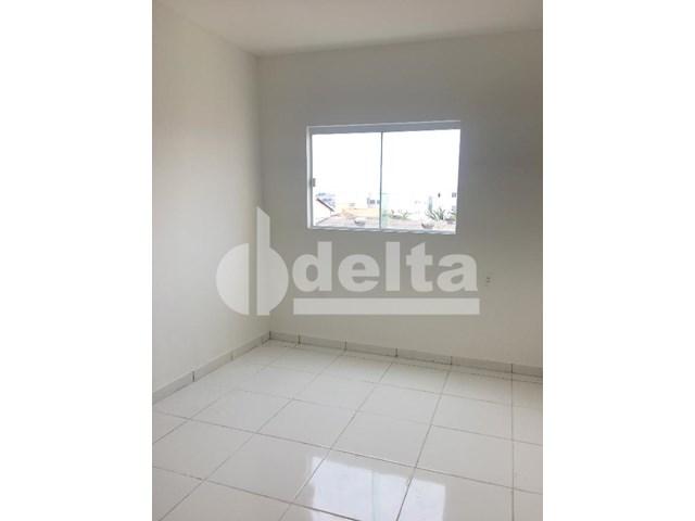 Apartamento para alugar com 3 dormitórios em Santa mônica, Uberlândia cod:571599 - Foto 2