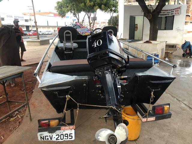 Canoa vendo ou troco pôr materiais de Construção - Foto 9