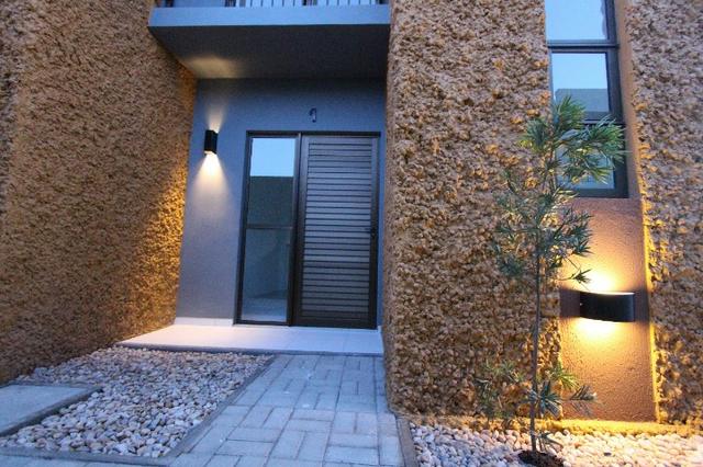 Duplex em condomínio no Passaré, 2 quartos, 2 suítes, ampla vaga de garagem - Foto 2