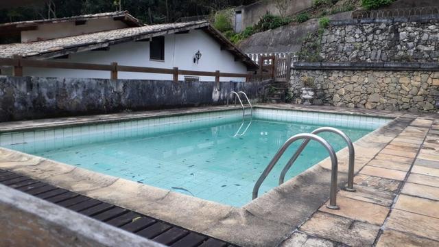 Casa c/3 Quartos no Carangola