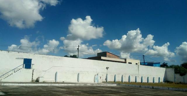 Área de 3.050 metros quadrados no centro de Dias D'Ávila - Foto 9