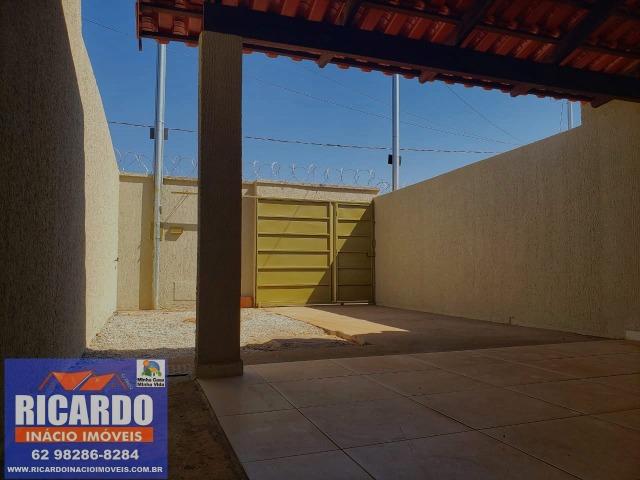 Chegou a Hora de Ter O que é seu!!! Casa 2/4 Com GARAGEM COBERTA