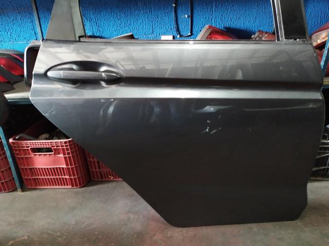 Porta traseira direita Honda Fit - Foto 2