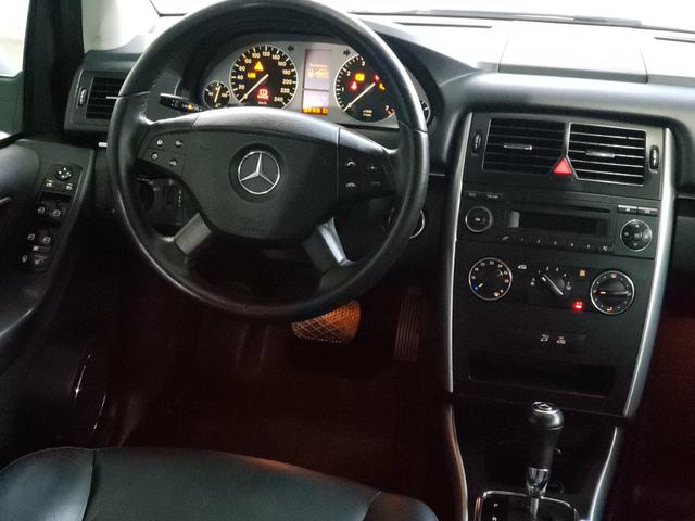Mercedes B170 com 66 mil km rodados Raridade vendo troco e financio R$ 33.900,00 - Foto 10