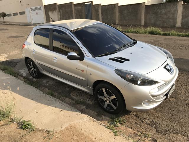 Peugeot 207 QuickSilver 1.6 flex