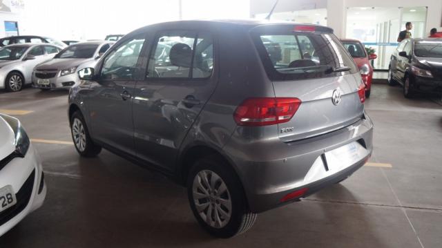 VOLKSWAGEN FOX 1.0 MPI COMFORTLINE 12V FLEX 4P MANUAL - Foto 6