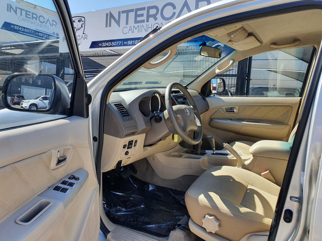 Toyota-Hilux SW4 - Foto 7