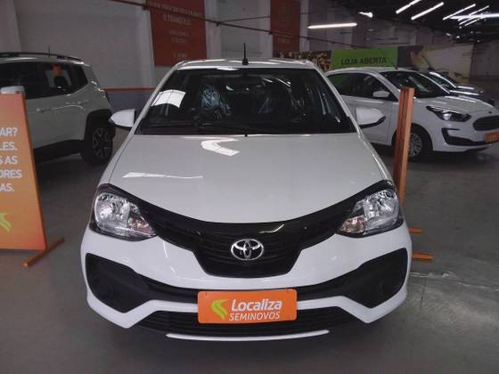 ETIOS 2019/2020 1.5 X PLUS SEDAN 16V FLEX 4P AUTOMÁTICO