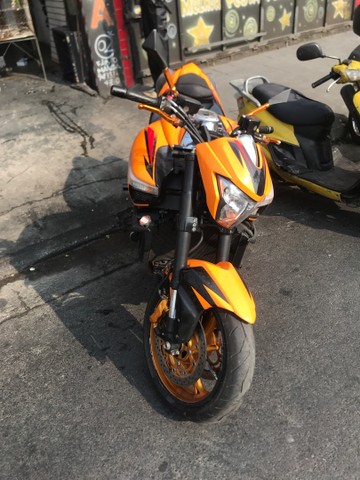 SUZUKI B KING 1350