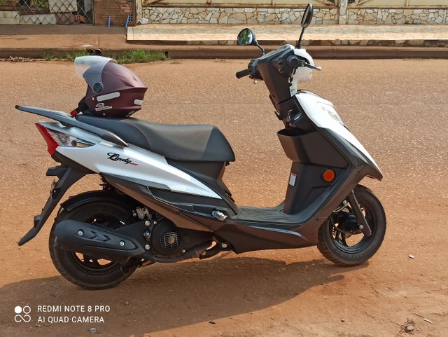 LINDY 125