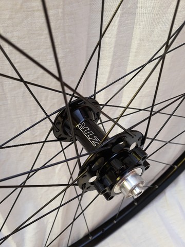 Roda ztr Crest notubes 26 2 meses de uso - Foto 3