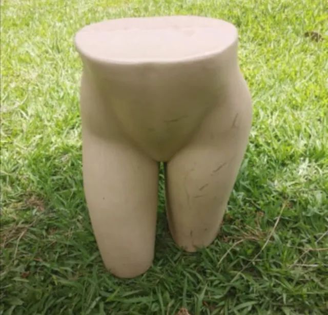 Manequim feminino meio corpo 