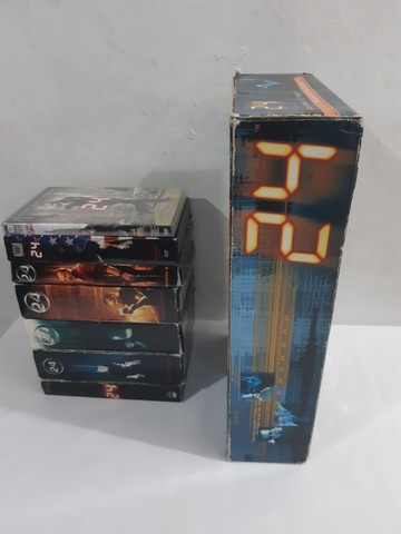 Boneco Jack Bauer da Série 24 Horas + DVDs - Foto 3