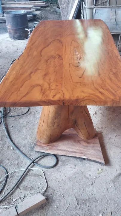 Mesa de 2 metros a pronta entrega.