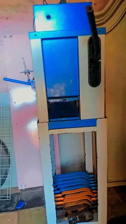 Maquina de fazer chinelo  - Foto 4