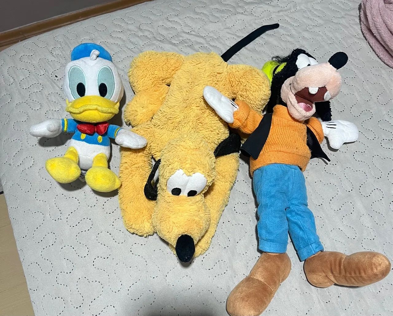 Trio de Pelúcias Disney - Pluto, Donald e Pateta - Foto 2