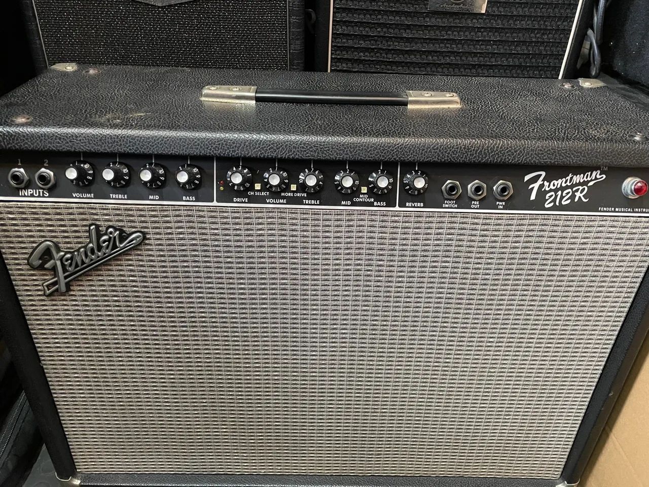 Fender frontman 212r impecável reverb de molas 2x12? footswitch com garantia - Foto 4