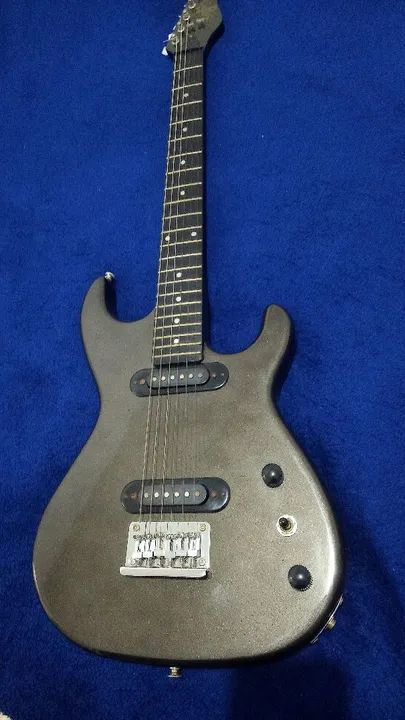 Guitarra Elétrica