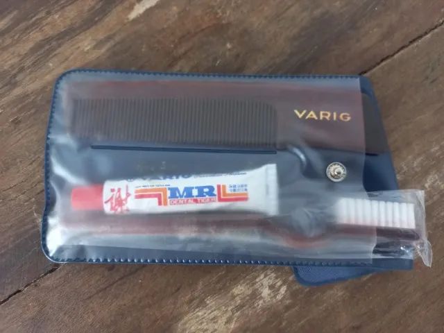 Varig Estojo com Pente e Escova de Dentes - Foto 6