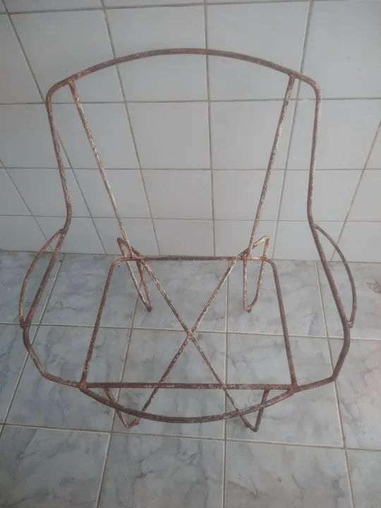 Cadeira de ferro maciço década 70