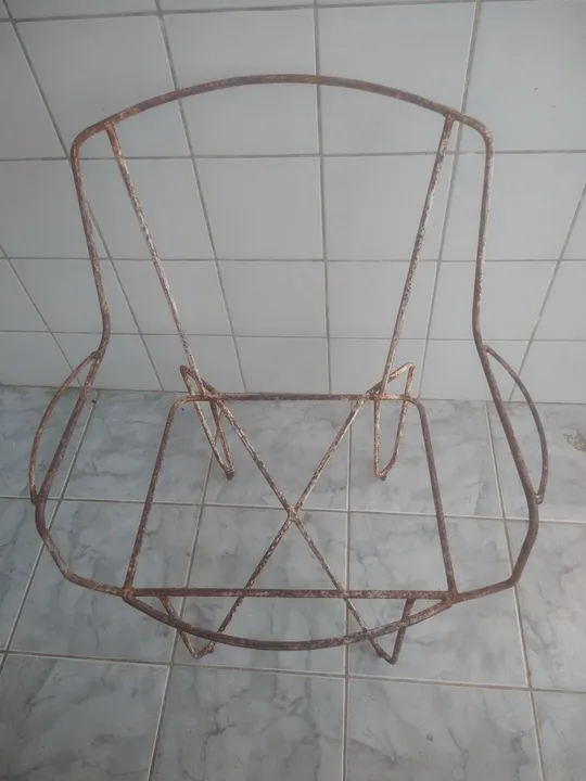 Cadeira de ferro maciço década 70