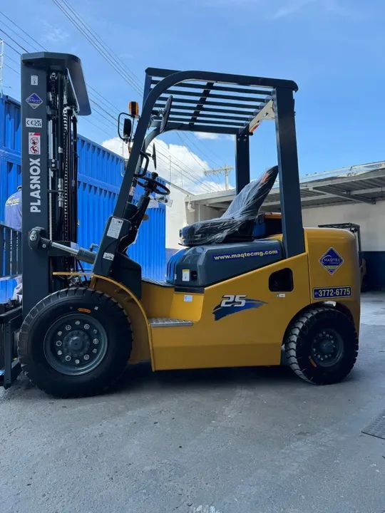 Empilhadeira Plasnox| Nova| 2.500kg| Diesel | Torre 4.7mts - Foto 2