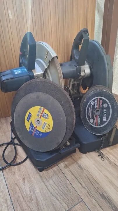  Vendo 2 policorte 220V bosch e makita com 15 discos para empresas serralheiro, trabalhos 