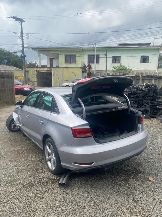 Audi A3 sedan 2015 motor 1.4 câmbio automático para vender em peças - Foto 4