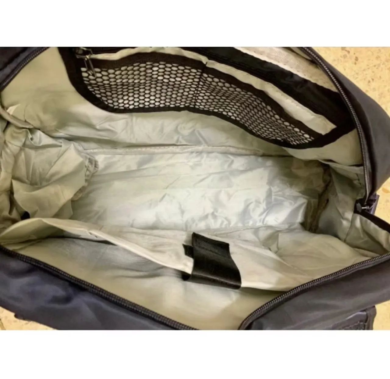 Bolsa Esportiva Impermeável Espaçosa Feminina/Masculina - Foto 2