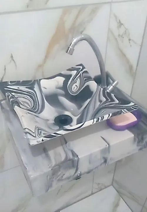 Pia Cuba rajada 29x29 e Bancada rajada 30x45 no mármore sintético para banheiro