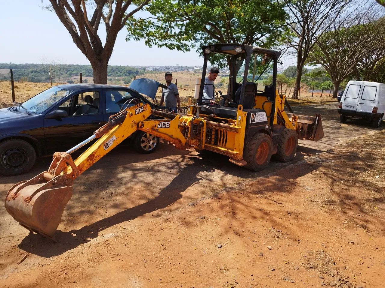 Mini retro escavadeira JCB 1cx ano 2015 - Foto 2