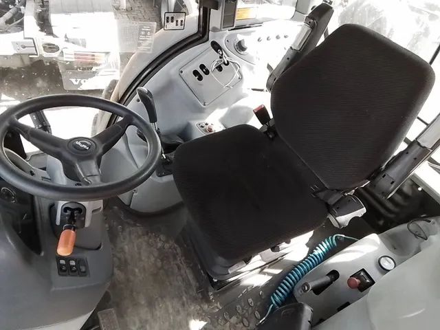 Trator Valtra BH224 ano 2021, 4x4, com apenas 865 horas, em MG - Foto 6