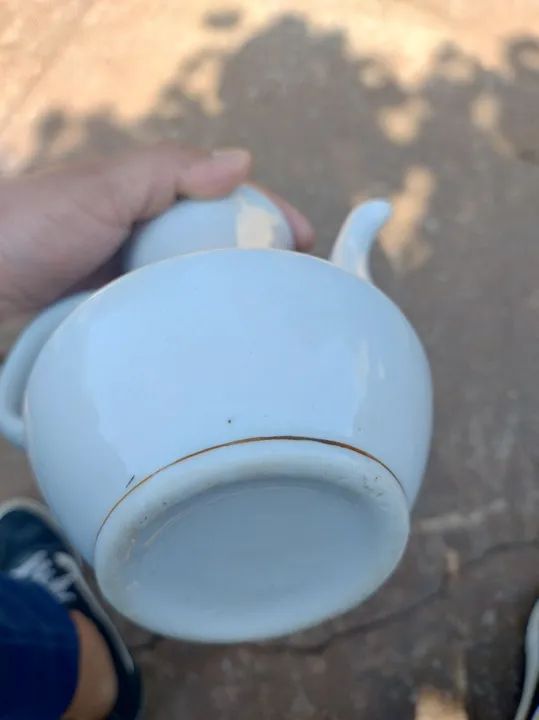 Bule antigo de porcelana  - Foto 3