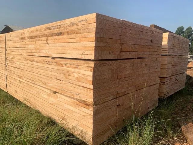 Tábua pinus 30cm x 2,5 mt R$ 23,90  cada