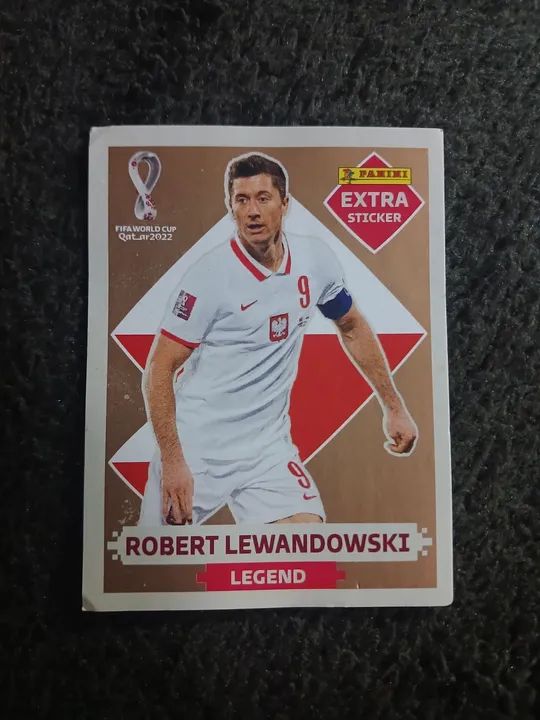 Figurinha Lionel Messi bordô e Levandowski bronze Extra Sticker - Copa do Mundo 2022 - Foto 2