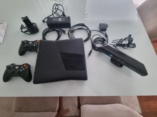 Xbox 360 ótimo estado com HD interno de 512Mb + módulo Kinect  - Foto 5