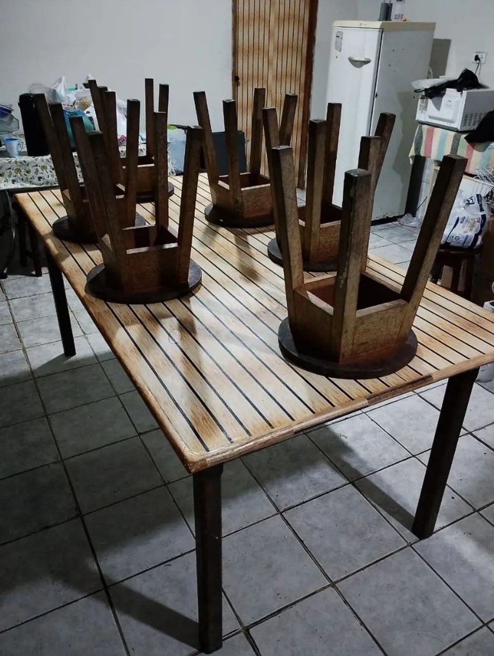 Conjunto de Mesa e Cadeiras de Madeira para Área Externa - Foto 4