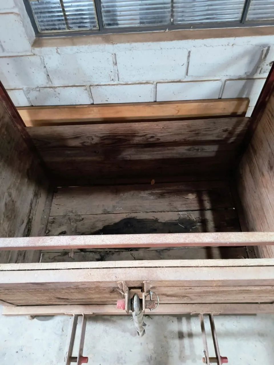 Vendo carreta de hidráulico para trator de médio a pequeno porte 