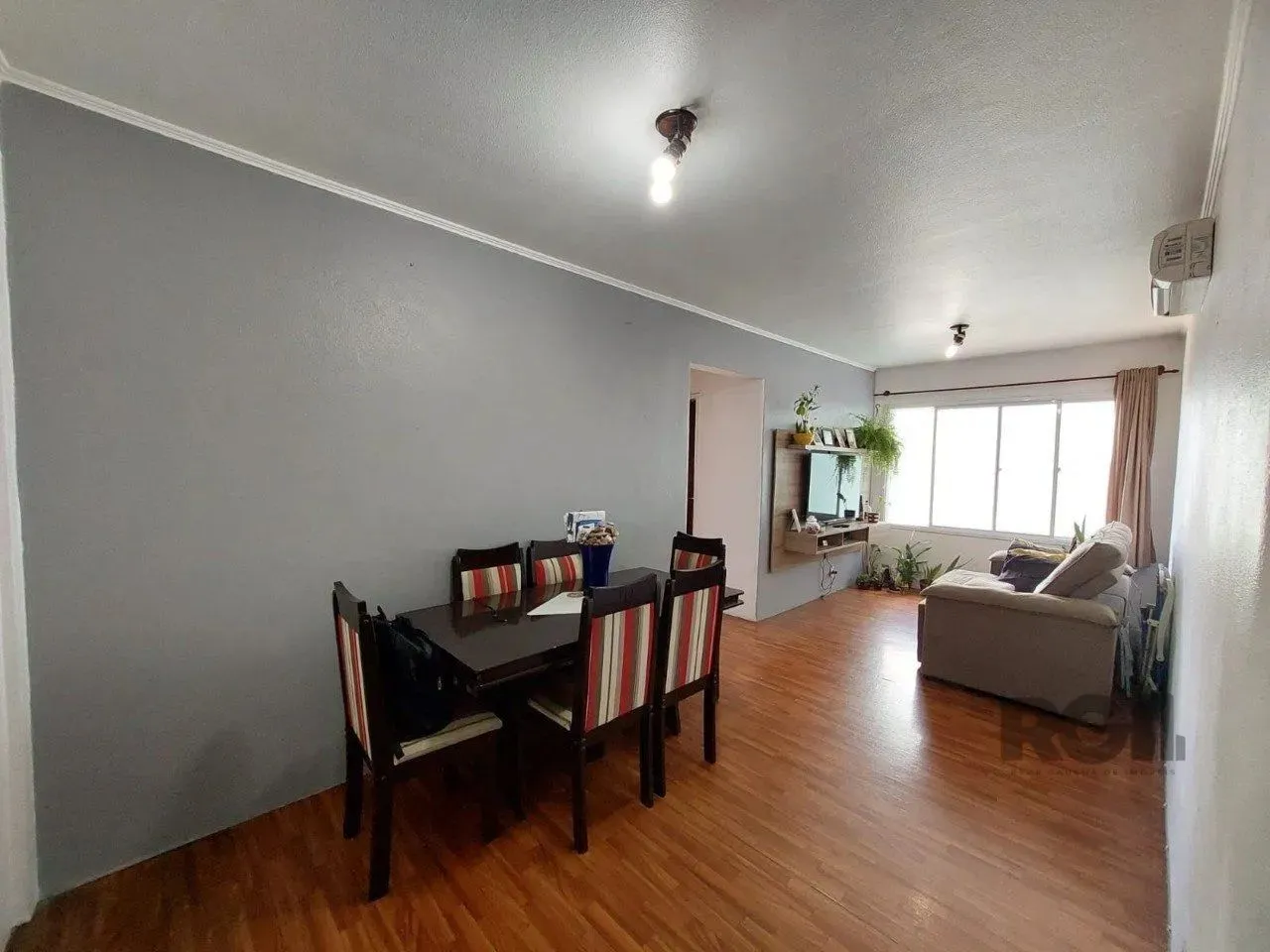APARTAMENTO 2 DORMITORIOS, NO BAIRRO CRISTAL EM PORTO ALEGRE, RS