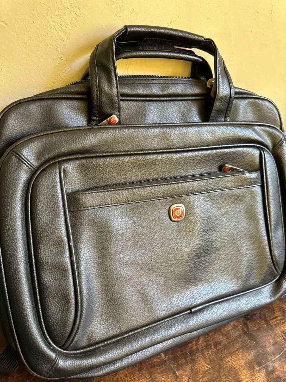 Vendo maleta de notebook - Foto 2