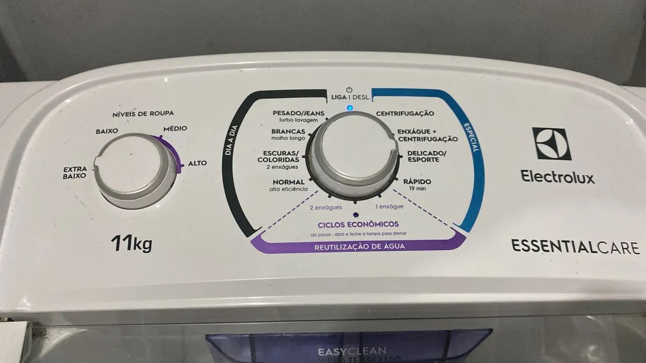 Máquina de Lavar Roupa Electrolux 11kg EssentialCare - Seminovo